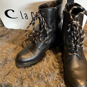 ❤️ La Canadienne stylish ankle black leather boots w/zip and lace up EUC sz 7